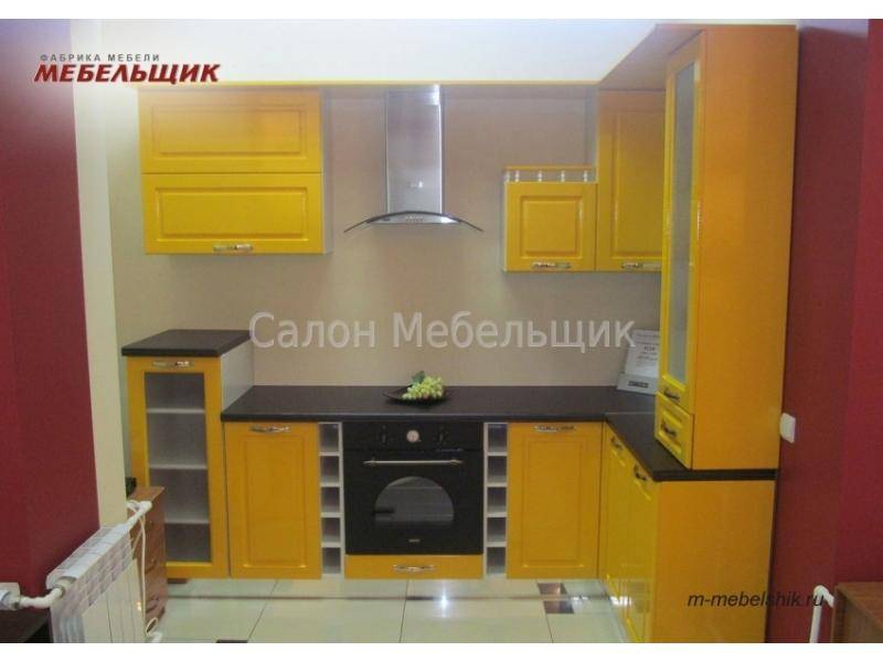 желтая угловая кухня из мдф в Костроме