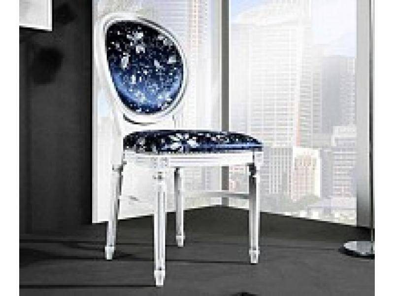 стул p66 белый с патиной и серебряными деталями / ткань uph gene 3057 light blue в Костроме
