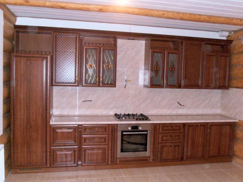 прямая классическая кухня в Костроме