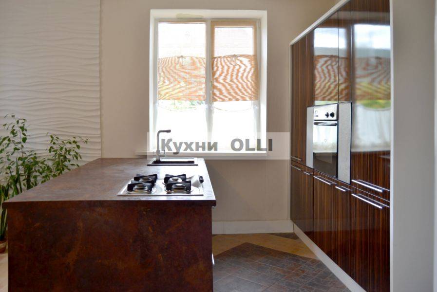 кухня с островом в Костроме