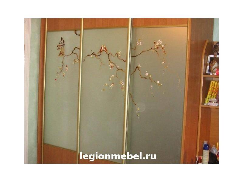 шкаф-купе с витражом в Костроме
