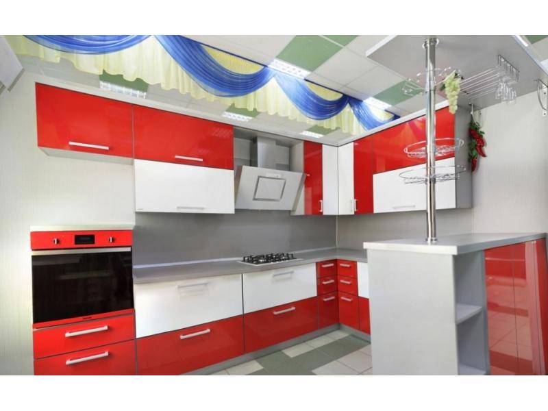 красная кухня маврики в Костроме