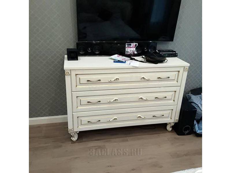 классический белый комод в Костроме