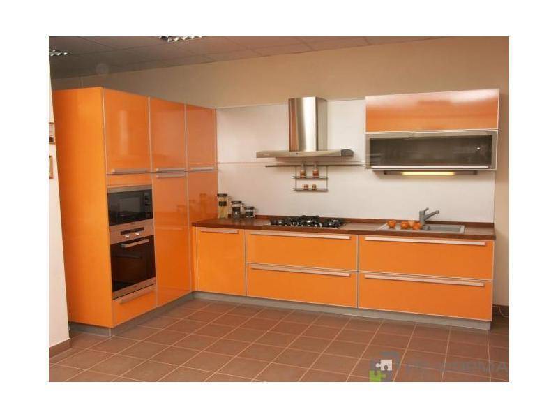 угловая кухня модерн 020 в Костроме