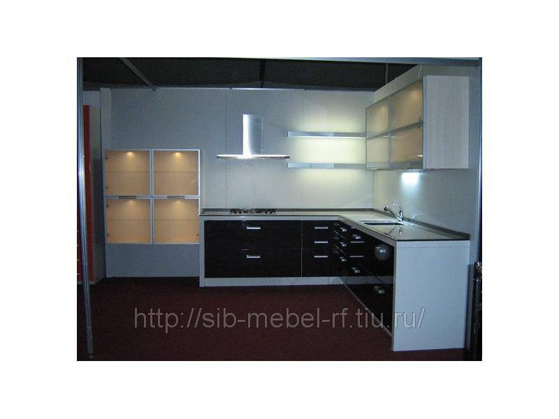 кухня с фасадами из пластика 3 в Костроме