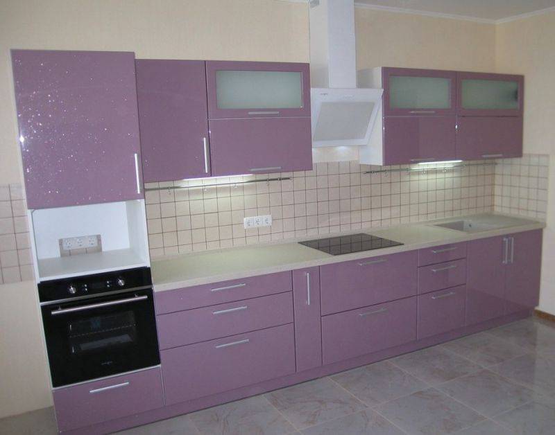 кухня со встроенной бытовой техникой в Костроме