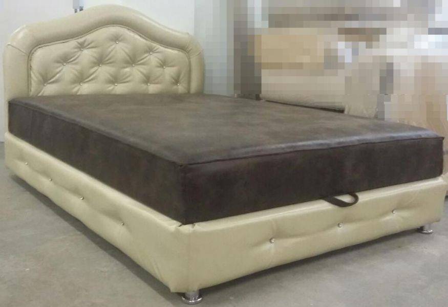 мягкая кровать с утяжками в Костроме