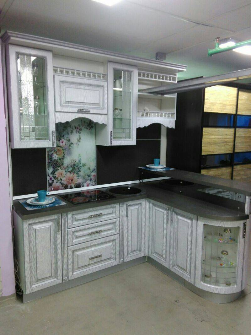 кухонный гарнитур с нанесением патины в Костроме