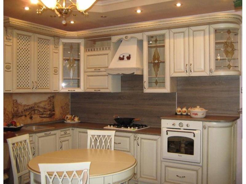 кухня угловая констанция массив в Костроме