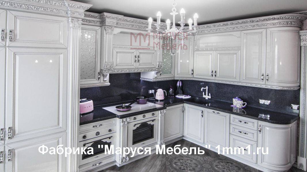белая резная кухня в Костроме