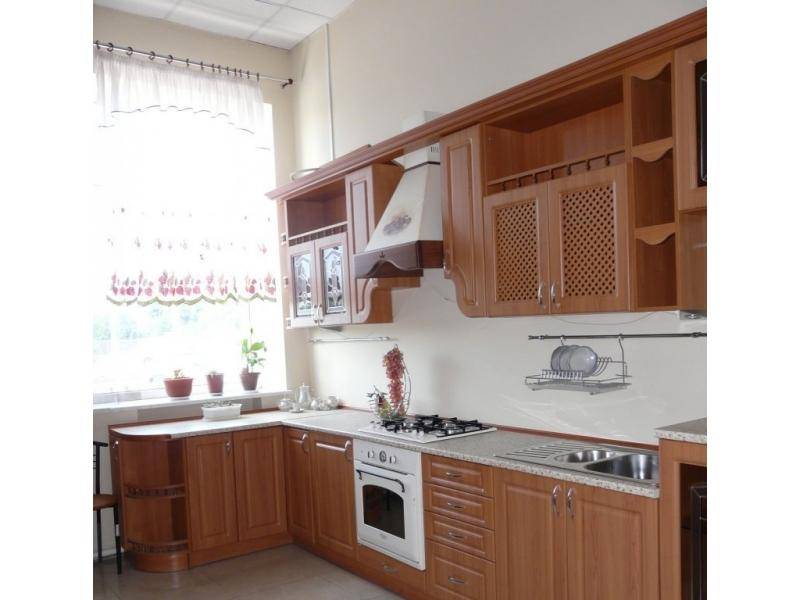 классическая угловая кухня в Костроме