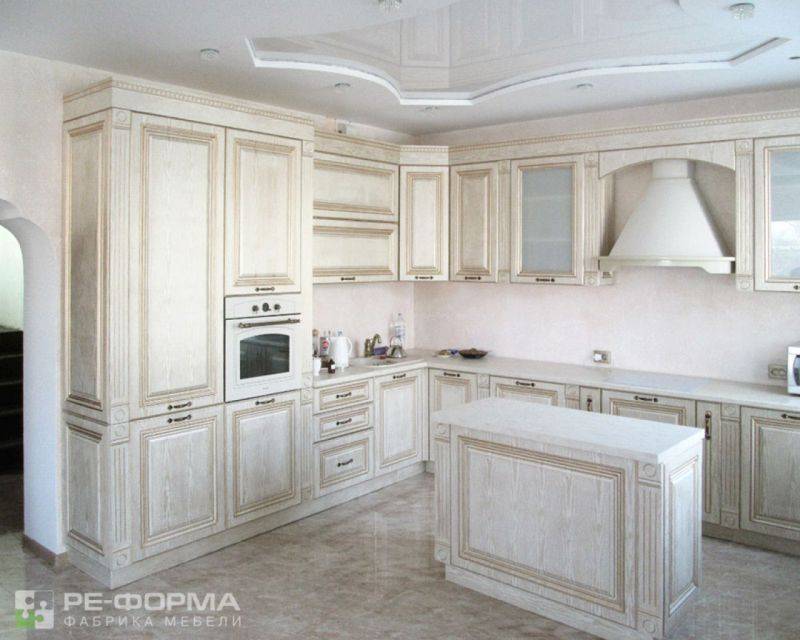 классическая кухня 047 в Костроме