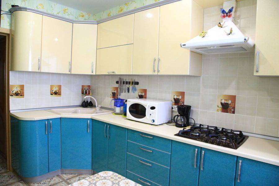 угловая радиусная кухня в Костроме
