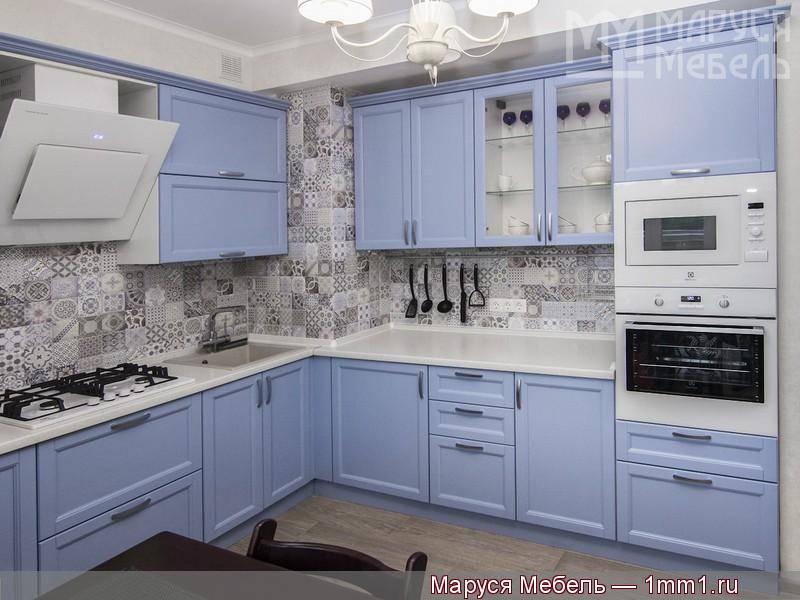 кухня из голубого бука в стиле кантри в Костроме