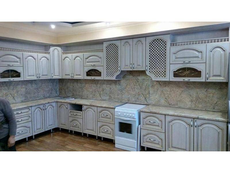 классическая угловая кухня в Костроме
