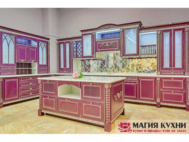 красная стильная кухня luxury в Костроме