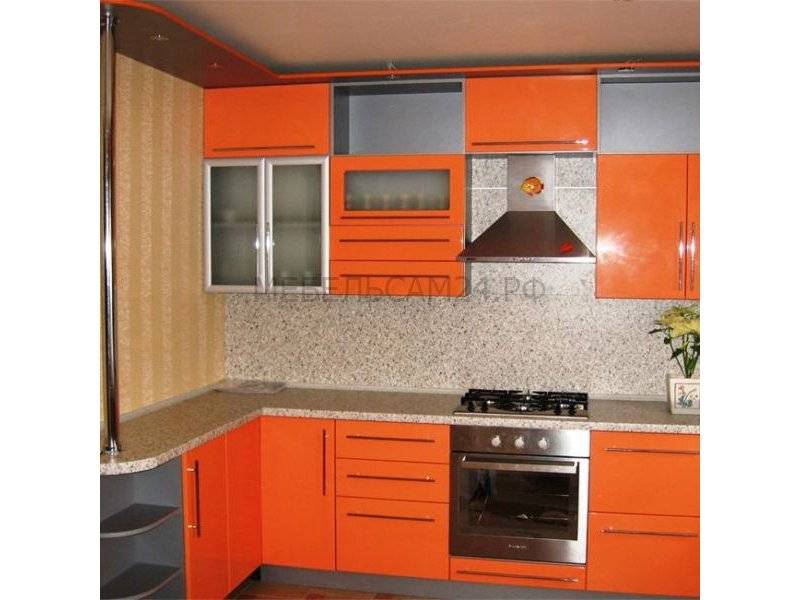 угловая оранжевая кухня гала в Костроме