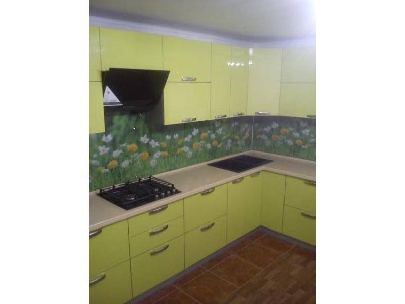 угловая кухня зеленая в Костроме