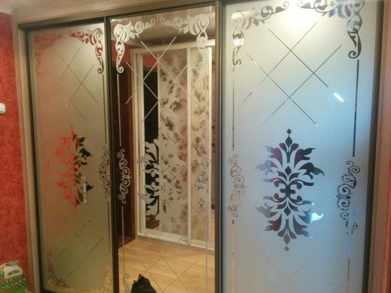 красивый шкаф-купе в прихожую в Костроме
