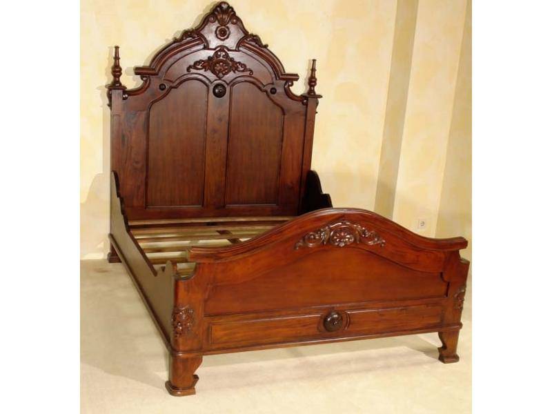 кровать с высоким изголовьем 1810 в Костроме