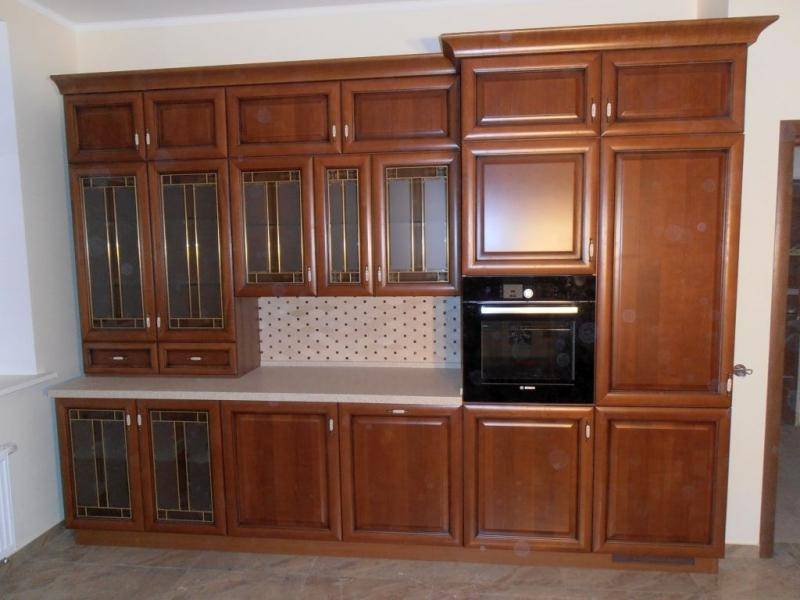 классическая прямая кухня в Костроме