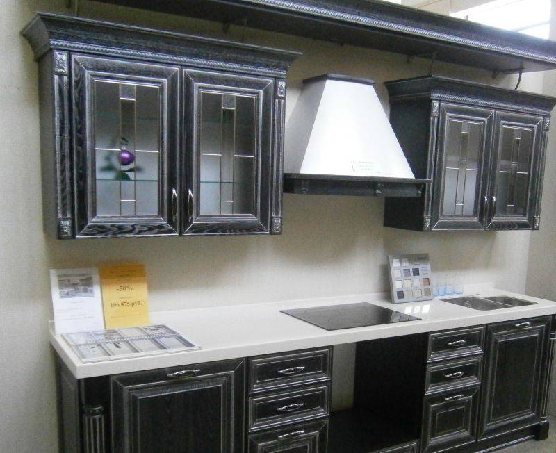 классическая угловая кухня в Костроме