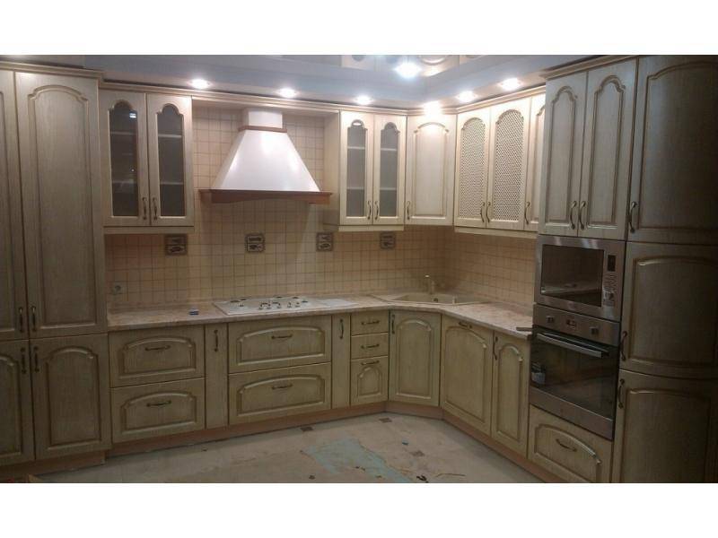 угловая кухня пвх с патиной в Костроме