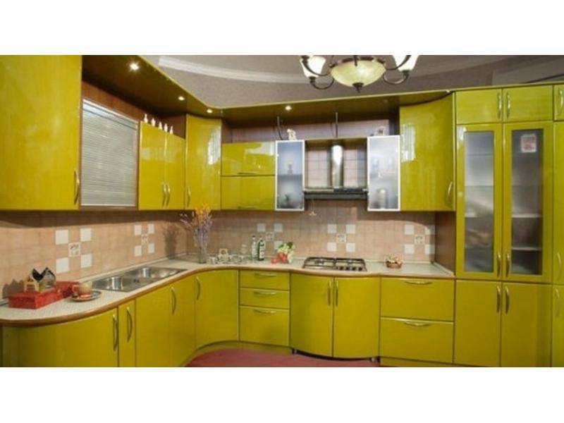 большая кухня с фасадами эмаль в Костроме