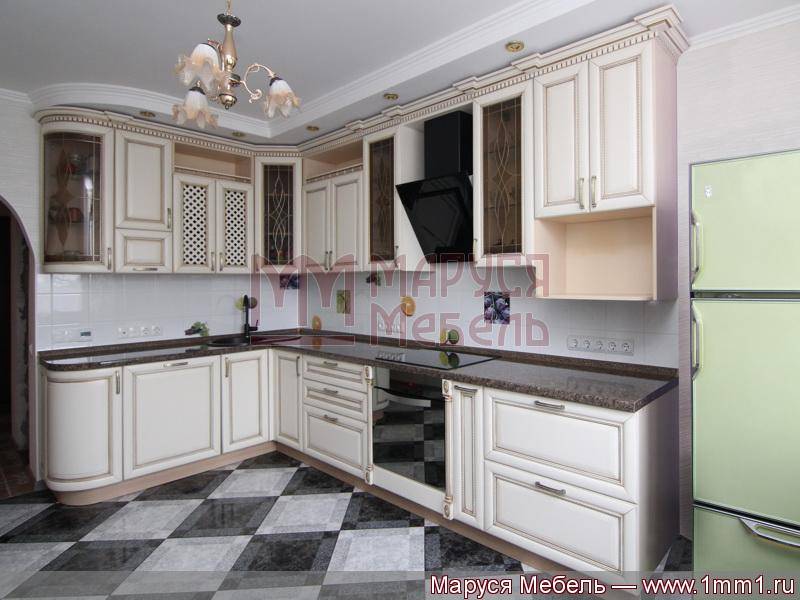 кухня угловая массив в Костроме