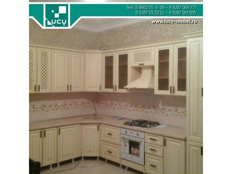большая угловая кухня в Костроме